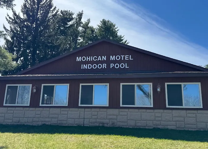 Mohican Resort Motel, Conveniently Located To All Lake George Attractions