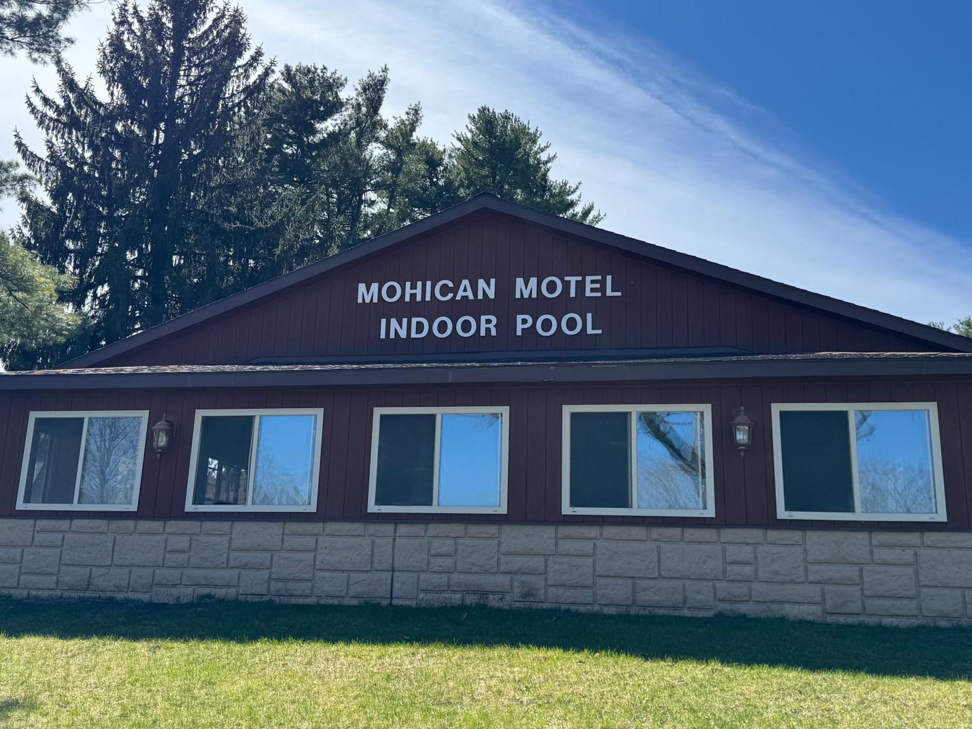 Hotel Mohican Motel, Conveniently Located To George Attractions Queensbury